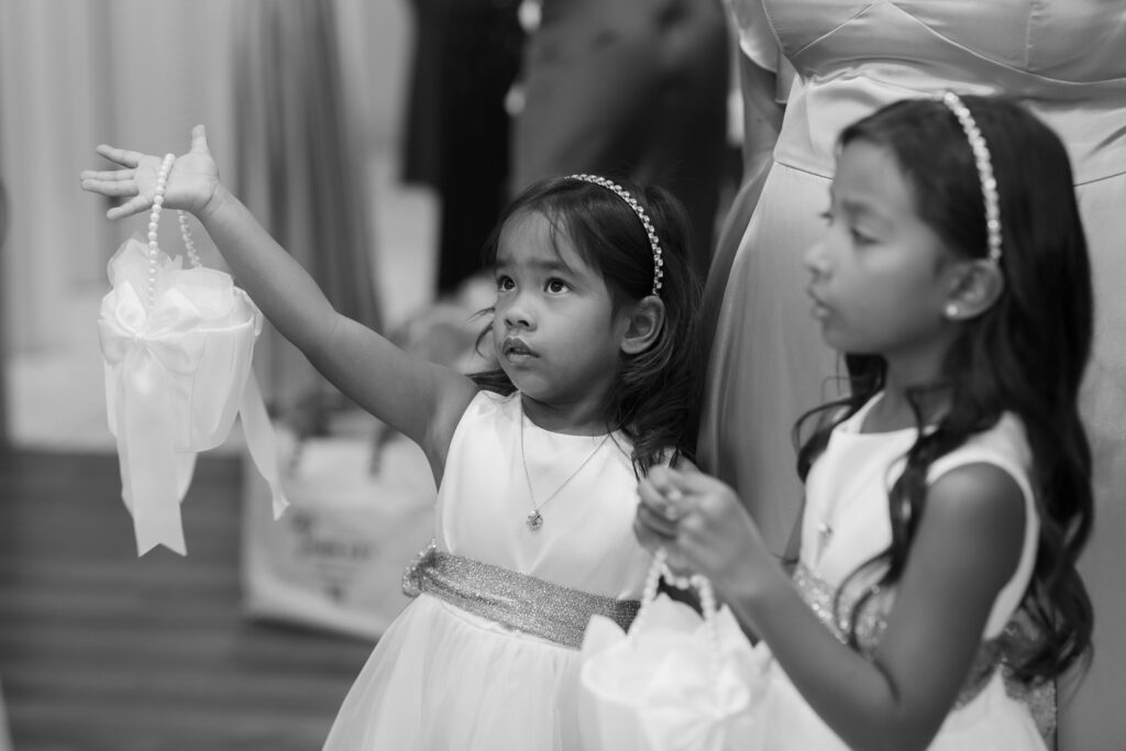 Kids in the bridal suite getting ready.